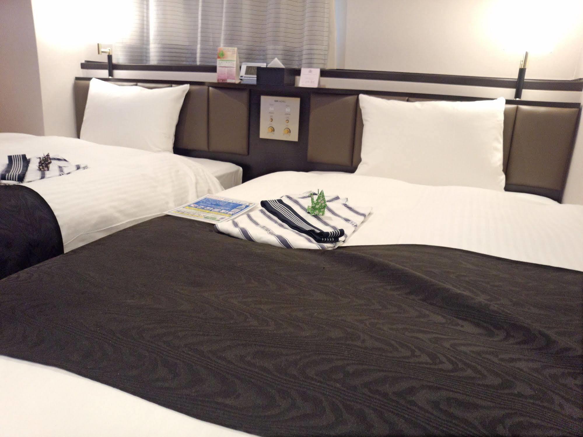 Nest Hotel Sapporo Ekimae Bagian luar foto
